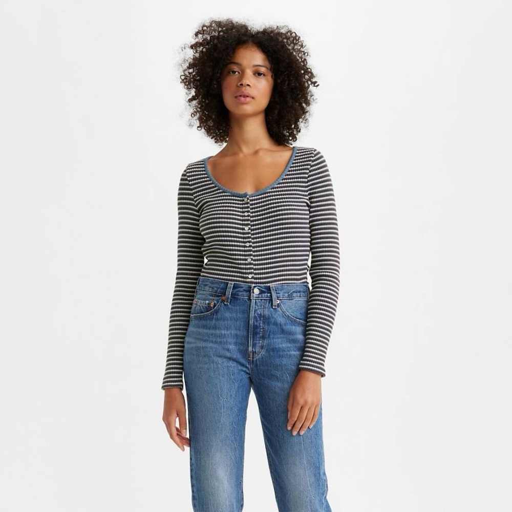 Levi’s Britt Long Sleeve Snap Front Top